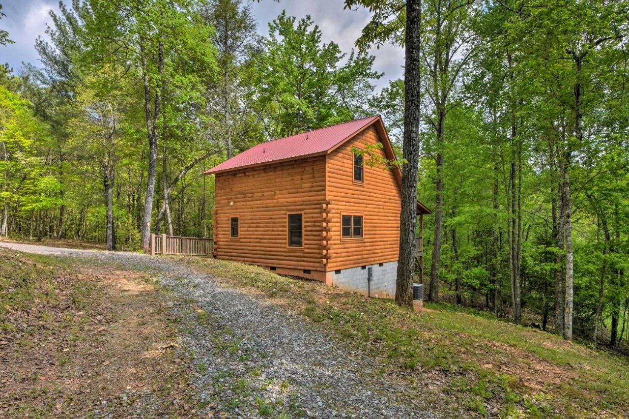 Murphy Cabin With Spacious Deck And Forest Views! エクステリア 写真
